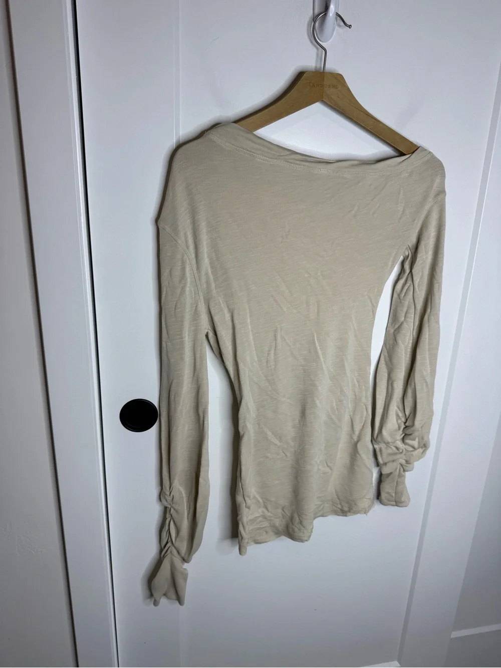 Free People Ruched Lightweight Off The Shoulder Ivory Long Sleeve Top Size XS